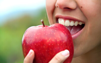 Nourish Your Smile: The Link between Diet and Oral Health