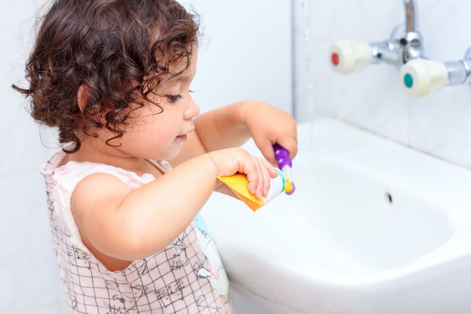 What is the Right Age to Use Toothpaste for Toddlers?